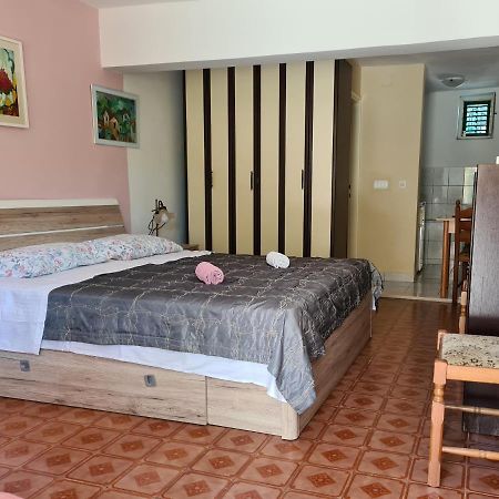 Apartments Lujo Primošten Extérieur photo