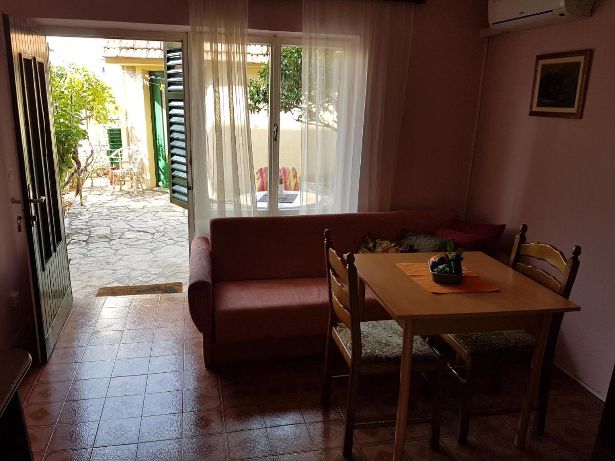 Apartments Lujo Primošten Extérieur photo