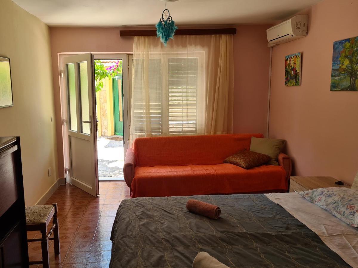 Apartments Lujo Primošten Extérieur photo